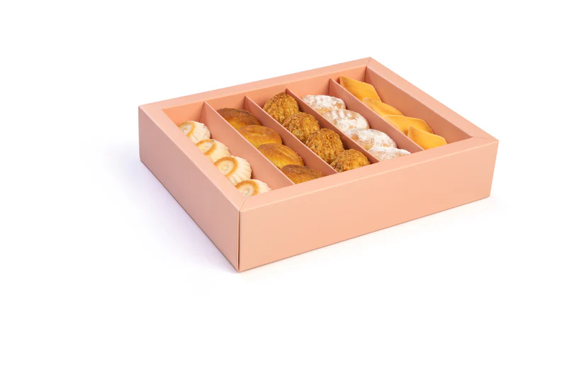 Al Baba Assorted Mini Maamoul with Maamoul Fruits, Ghraibeh and Sanyoura 900g