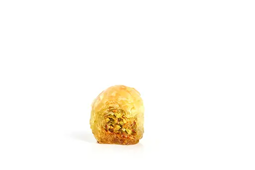 Hallab 1881 Box of 900 gr Baklava Kol W Shkor Pistachio